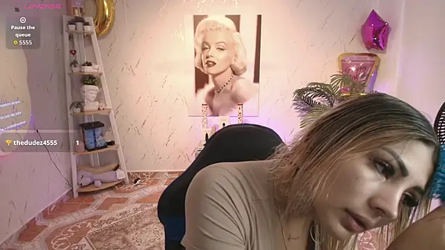 Snapshot of SALOOMEE__ chatting on 09-27-25, 05:29 SALOOMEE online show from 09-27-25, 05:29