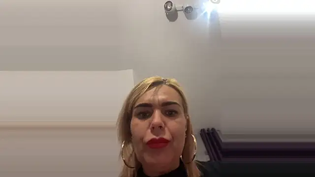 Snapshot of DESIREjenny chatting on 12-28-24, 12:13 DESIREjenny online show from 12-28-24, 12:13