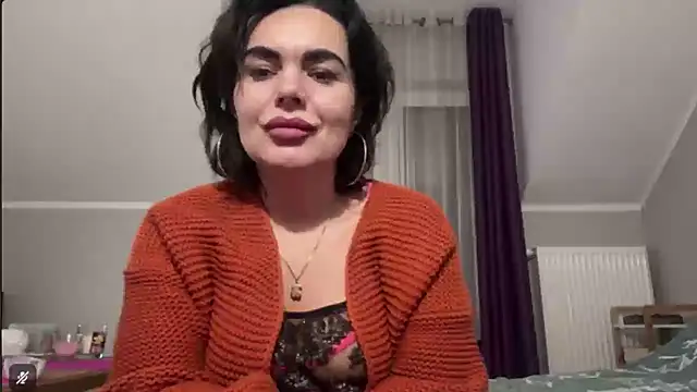 Snapshot of DESIREjenny chatting on 12-02-25, 08:08 DESIREjenny online show from 12-02-25, 08:08