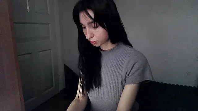 ElizaSwon online show from 10-12-25, 02:49