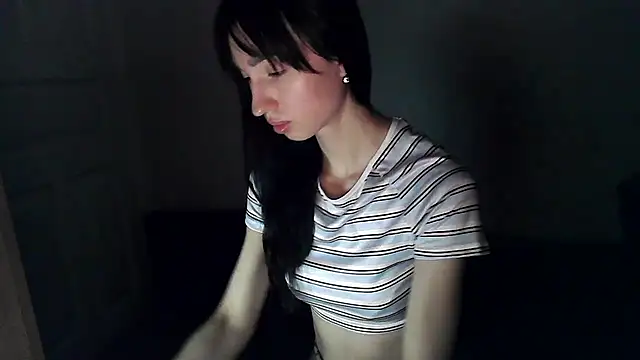 ElizaSwon online show from 12-18-25, 04:02