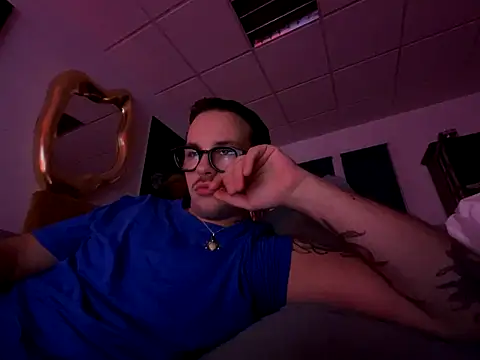 Snapshot of hardmecl chatting on 09-12-25, 08:09 hardmecl online show from 09-12-25, 08:09