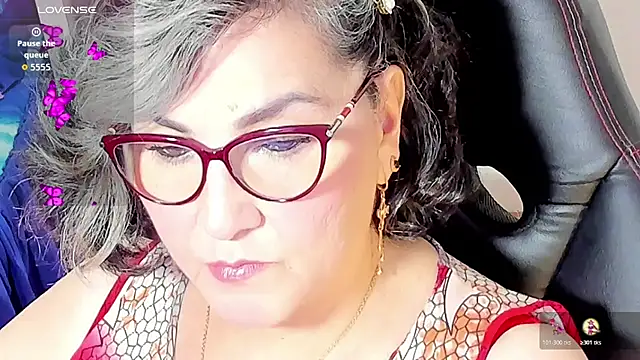 cataleya mom online show from 10-30-25, 02:02