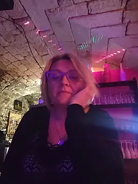 Snapshot of lady_charlyne chatting on 06-12-26, 07:35 lady charlyne online show from 06-12-26, 07:35