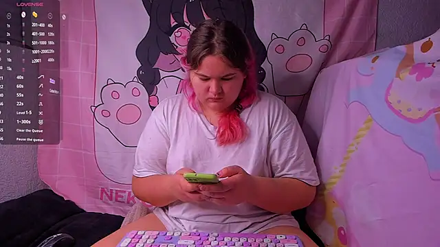 Freakcute  online show from 12-09-24, 01:45