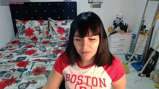 Snapshot of soniafuckboobs chatting on 07-07-26, 12:20 soniafuckboobs online show from 07-07-26, 12:20