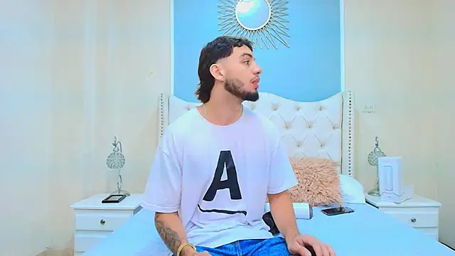 Michael magno online show from 11-11-25, 07:58