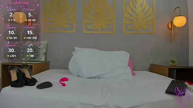 Snapshot of ayla13_ chatting on 02-10-25, 10:09 ayla13 online show from 02-10-25, 10:09