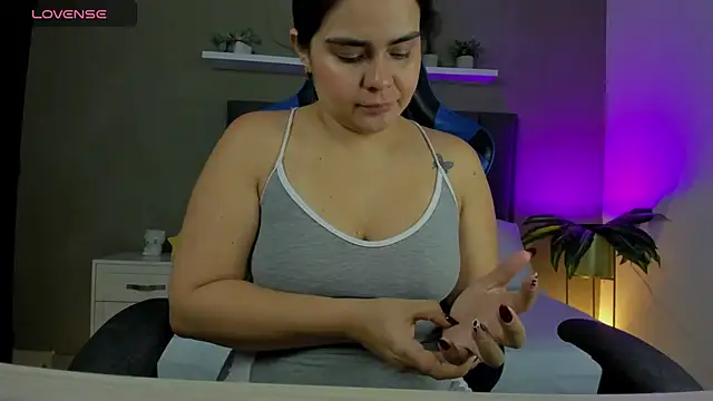 ayla13  online show from 07-04-26, 04:57
