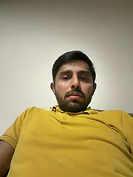 Snapshot of rhuh3991 chatting on 04-18-26, 10:54 rhuh3991 online show from 04-18-26, 10:54