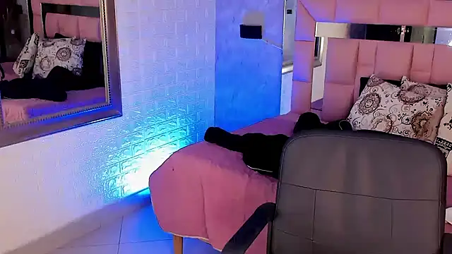 Snapshot of catalina__23 chatting on 03-20-25, 11:12 catalina 23 online show from 03-20-25, 11:12