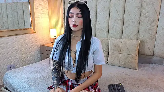 Snapshot of catalina__23 chatting on 10-11-25, 07:45 catalina 23 online show from 10-11-25, 07:45