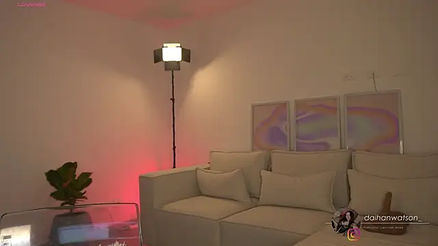 Snapshot of Daihanwatson_ chatting on 03-16-25, 04:41 Daihanwatson online show from 03-16-25, 04:41