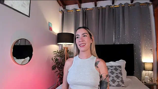 Lauren-Rosse online show from 01-19-25, 08:51