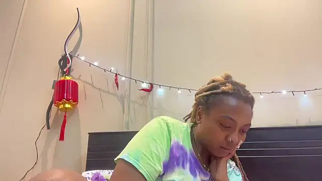 ChocolateCakeQueen online show from 03-23-25, 03:54