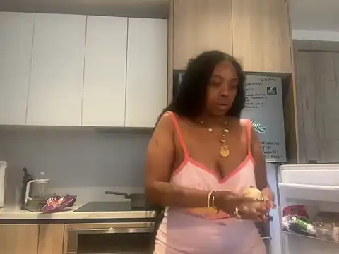 ChocolateCakeQueen online show from 04-18-26, 10:43