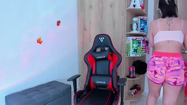  amanda seyfried19 online show from 02-24-25, 04:15