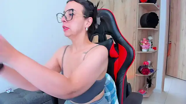  amanda seyfried19 online show from 03-28-26, 05:45