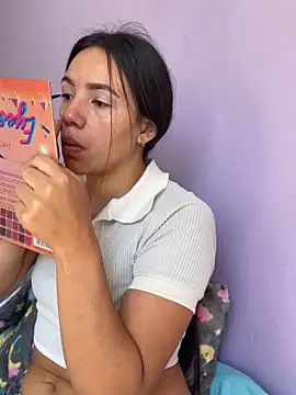 hannahb-e online show from 01-19-25, 04:36