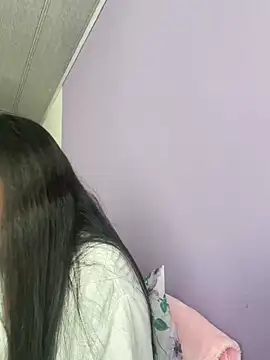 hannahb-e online show from 01-29-25, 06:39