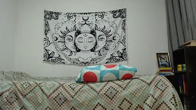 AlinaWoolf  online show from 02-09-25, 04:14