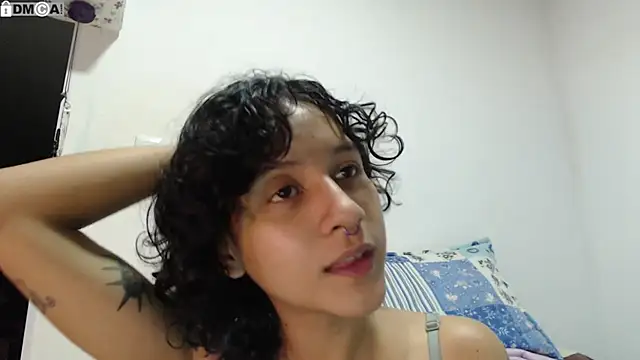 AlinaWoolf  online show from 09-19-25, 03:19