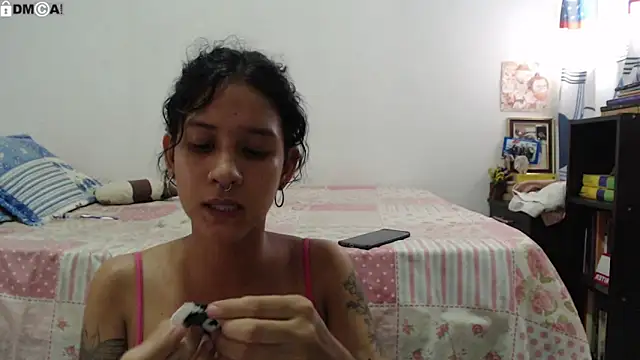 AlinaWoolf  online show from 02-09-26, 09:41