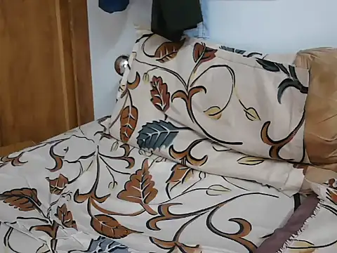 Snapshot of Tamil_Boy28 chatting on 02-21-25, 06:26 Tamil Boy28 online show from 02-21-25, 06:26