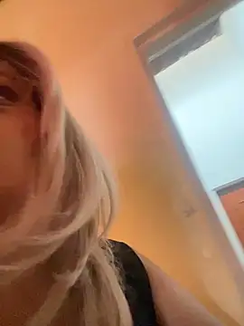 Snapshot of _samara chatting on 09-20-25, 12:06 samara online show from 09-20-25, 12:06