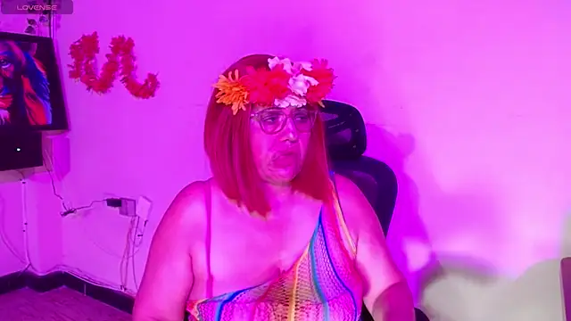 Snapshot of _samara chatting on 09-30-25, 12:04 samara online show from 09-30-25, 12:04