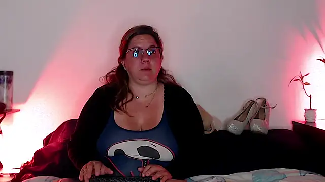 katie joness  online show from 10-10-25, 09:30