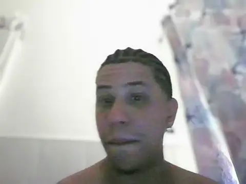 Snapshot of flakoGang chatting on 07-16-26, 02:56 flakoGang online show from 07-16-26, 02:56
