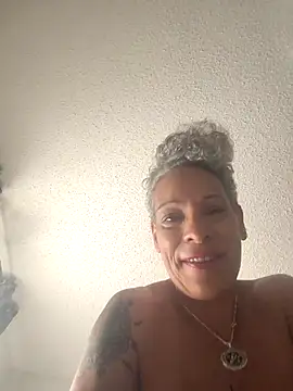 CeceilaMoon online show from 03-17-26, 04:54