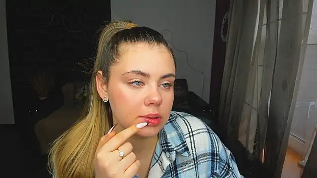 IsabellaBler online show from 03-04-26, 06:41