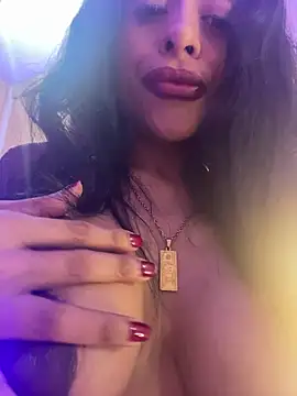 Snapshot of canela_10 chatting on 10-22-25, 03:07 canela 10 online show from 10-22-25, 03:07