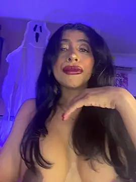 Snapshot of canela_10 chatting on 10-29-25, 02:25 canela 10 online show from 10-29-25, 02:25