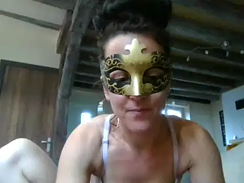 Masquegirlmysterious online show from 11-19-25, 12:38