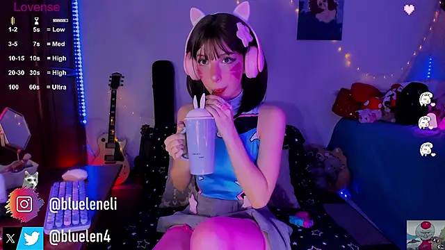 Snapshot of bluelen chatting on 03-02-25, 08:27 bluelen online show from 03-02-25, 08:27