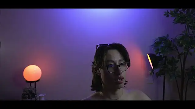 SrLuis18 online show from 02-11-25, 04:44