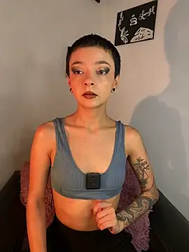 lisathommpson online show from 01-20-25, 11:21