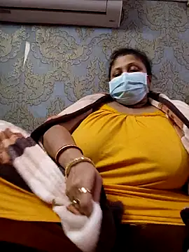 Snapshot of kunjan789 chatting on 12-21-25, 05:42 kunjan789 online show from 12-21-25, 05:42