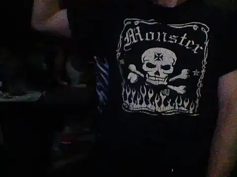 Snapshot of mrdemoncrowly chatting on 04-24-26, 04:04 mrdemoncrowly online show from 04-24-26, 04:04