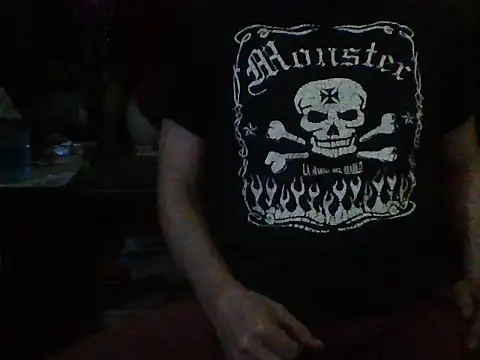 Snapshot of mrdemoncrowly chatting on 05-08-26, 04:07 mrdemoncrowly online show from 05-08-26, 04:07