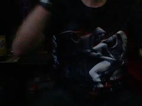 Snapshot of mrdemoncrowly chatting on 05-09-26, 08:41 mrdemoncrowly online show from 05-09-26, 08:41