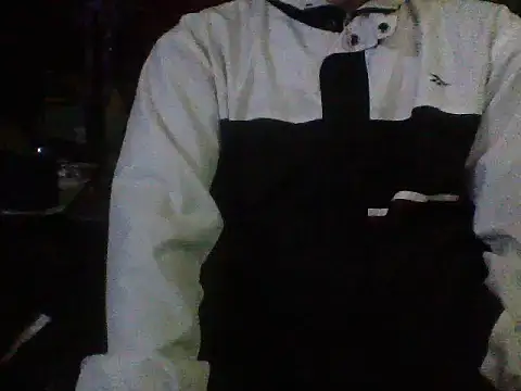 Snapshot of mrdemoncrowly chatting on 05-12-26, 04:31 mrdemoncrowly online show from 05-12-26, 04:31