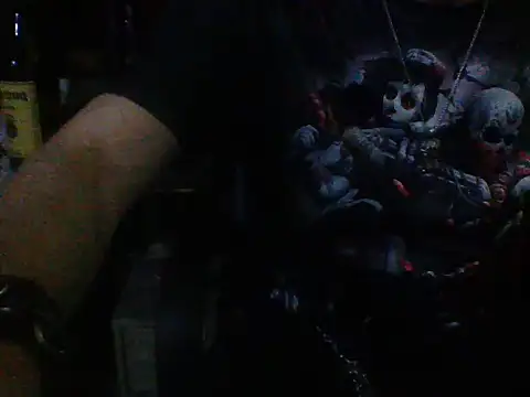 Snapshot of mrdemoncrowly chatting on 05-31-26, 04:09 mrdemoncrowly online show from 05-31-26, 04:09