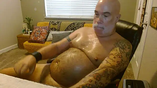 musclebearnips online show from 11-02-25, 07:38