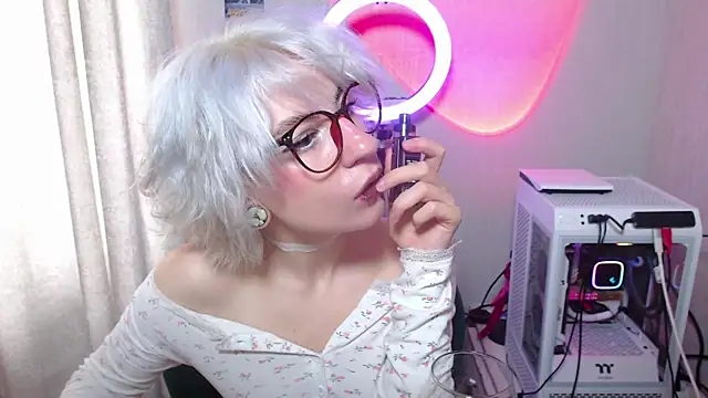  Moonlight t online show from 10-05-25, 10:13