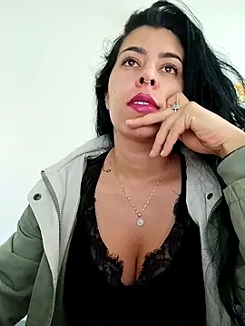 Snapshot of Emily_Wane chatting on 02-02-26, 04:49 Emily Wane online show from 02-02-26, 04:49