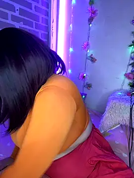 Snapshot of CharlotteMillers chatting on 10-05-25, 11:19 CharlotteMillers online show from 10-05-25, 11:19